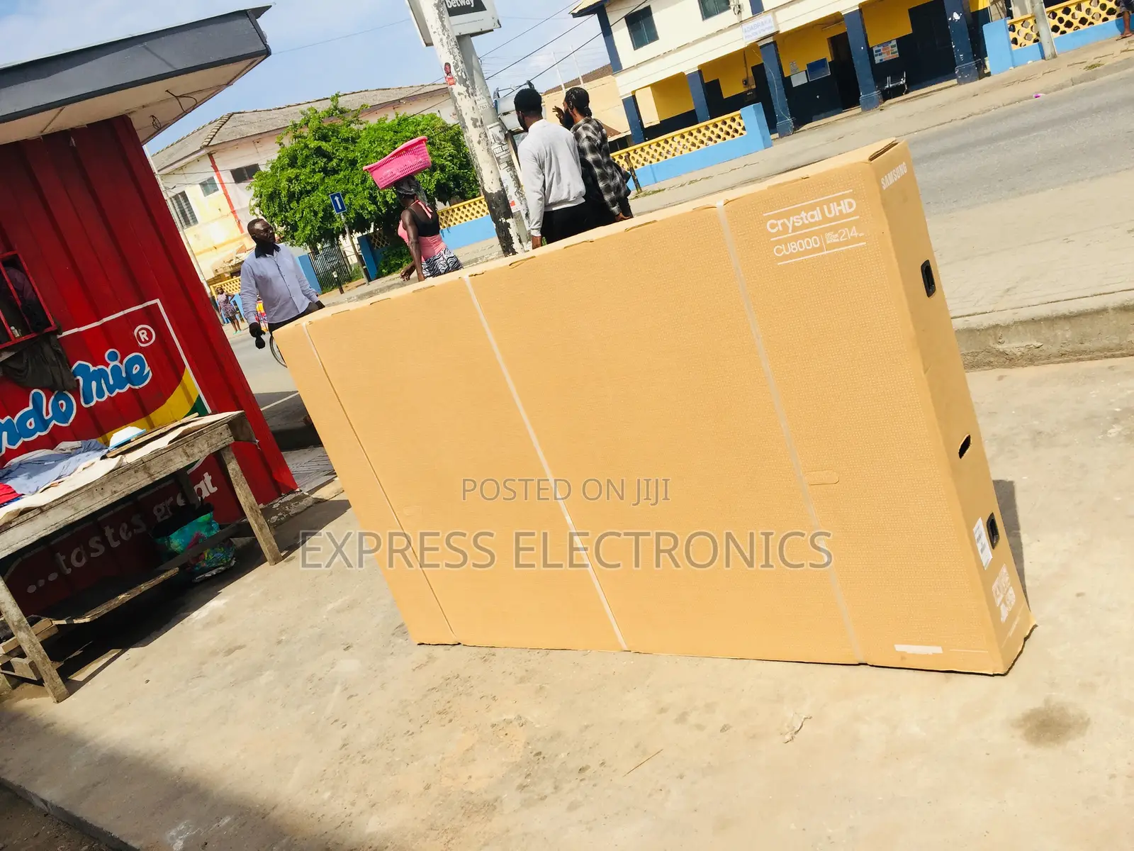 Uhd Smart Glossy Screen 85”Cu8000