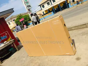 Uhd Smart Glossy Screen 85”Cu8000