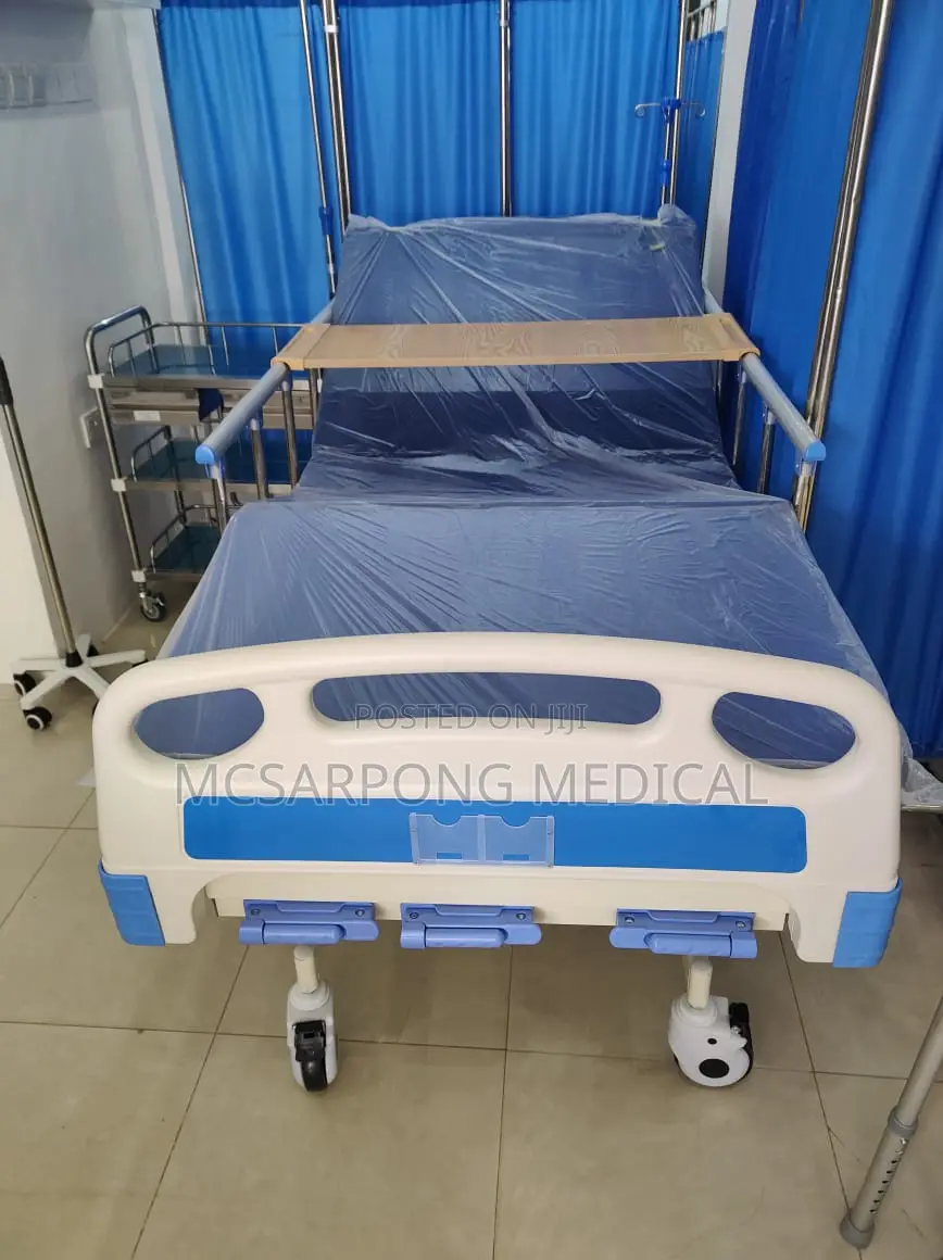 Adjustable Hospital Beds With Full Accessories