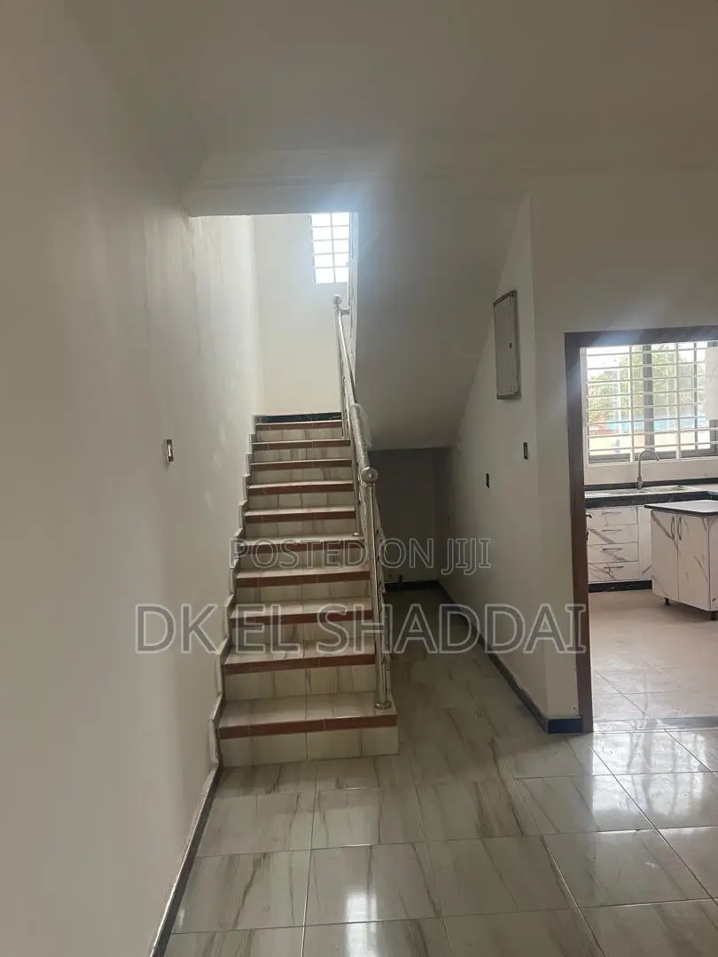 3bdrm House in Ashomang Estate for sale