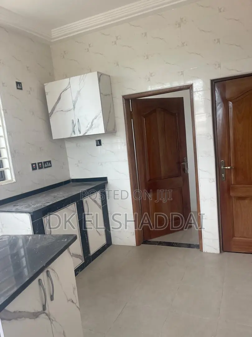 3bdrm House in Ashomang Estate for sale