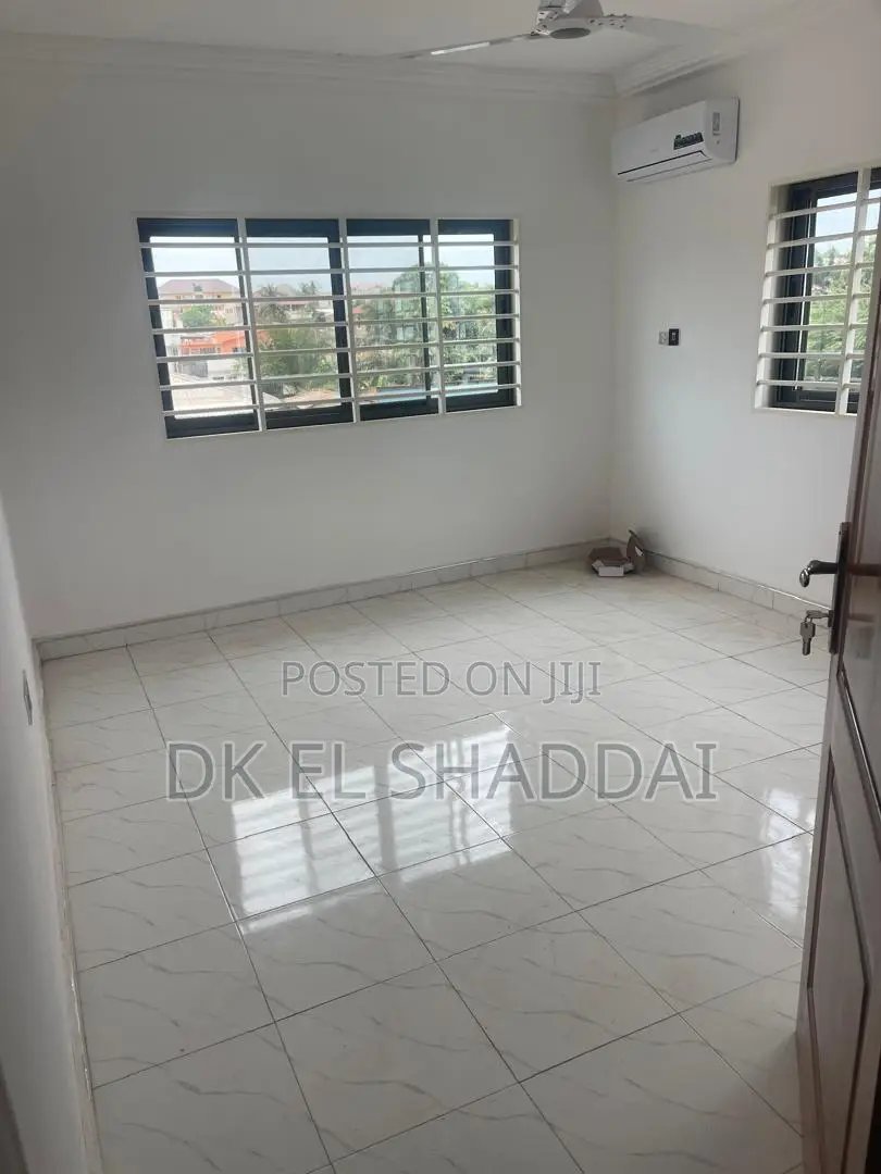 3bdrm House in Ashomang Estate for sale