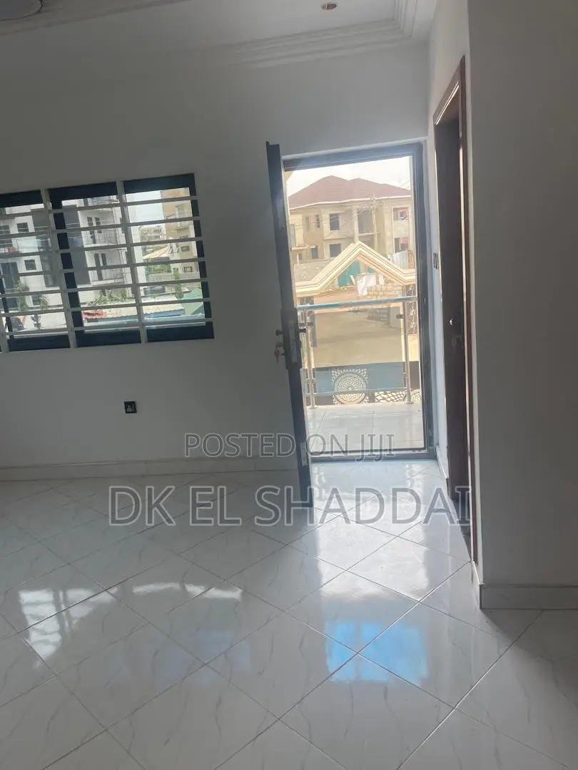 3bdrm House in Ashomang Estate for sale