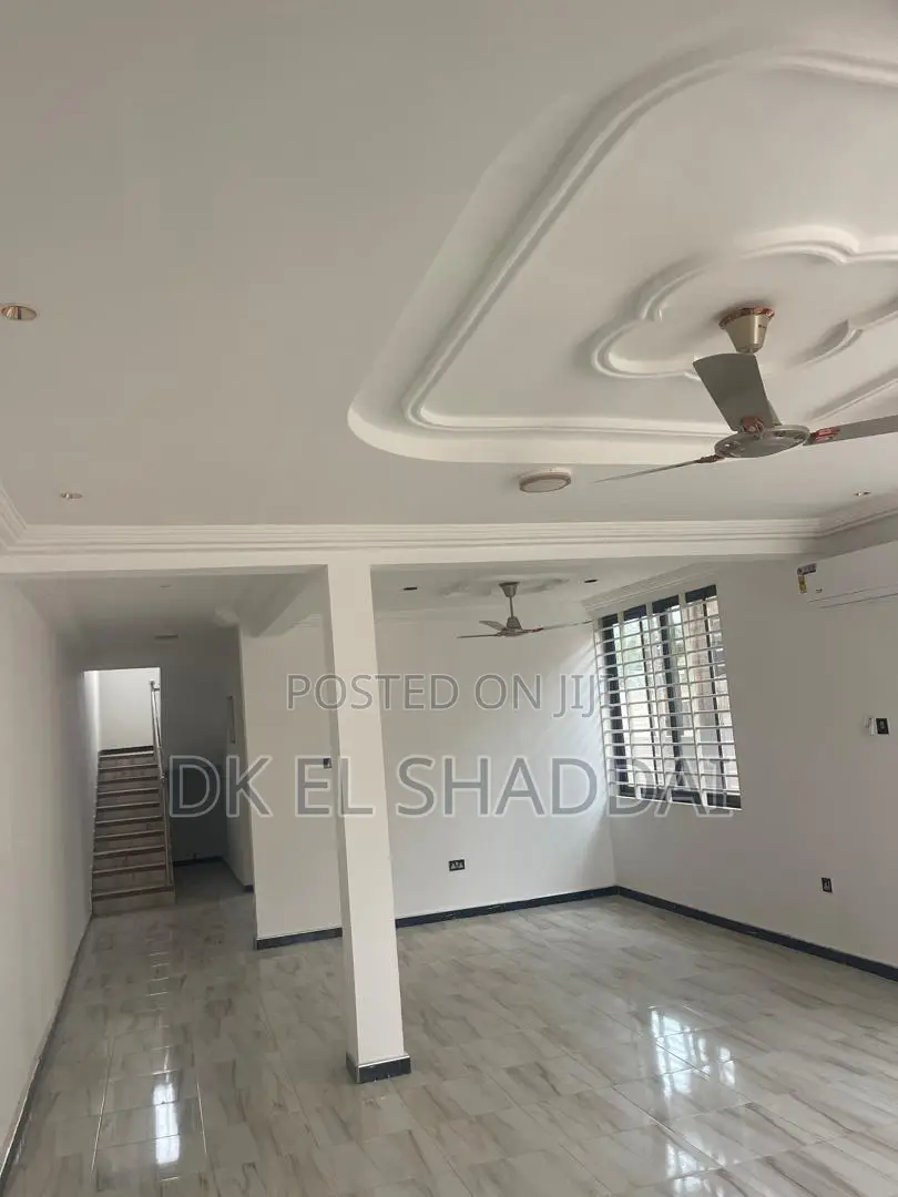 3bdrm House in Ashomang Estate for sale
