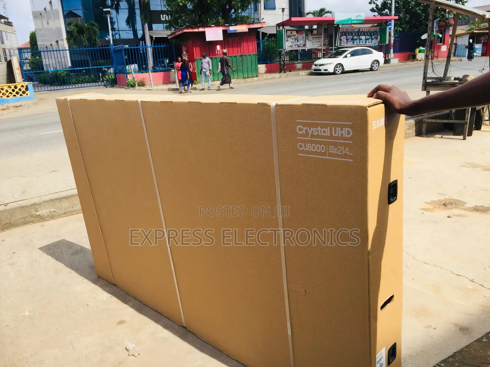 Samsung UHD Smart 75”Cu8000 