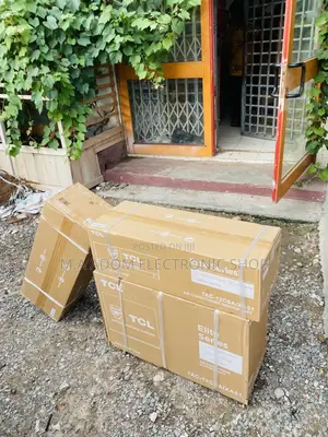 Fresh in Box TCL 1.5hp R410 Gas Split Air Conditioner.