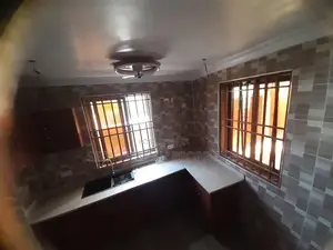 3bdrm Apartment in Burna Hills Mayfair, South La for sale