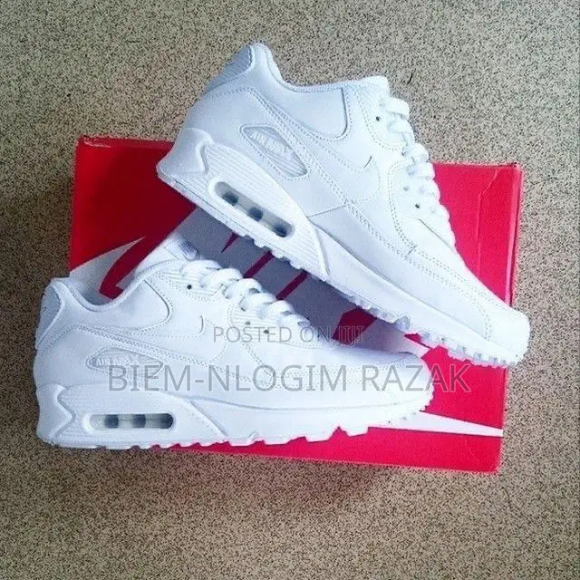 High Quality Reebok N Nike Air Sneakers Available In Stock