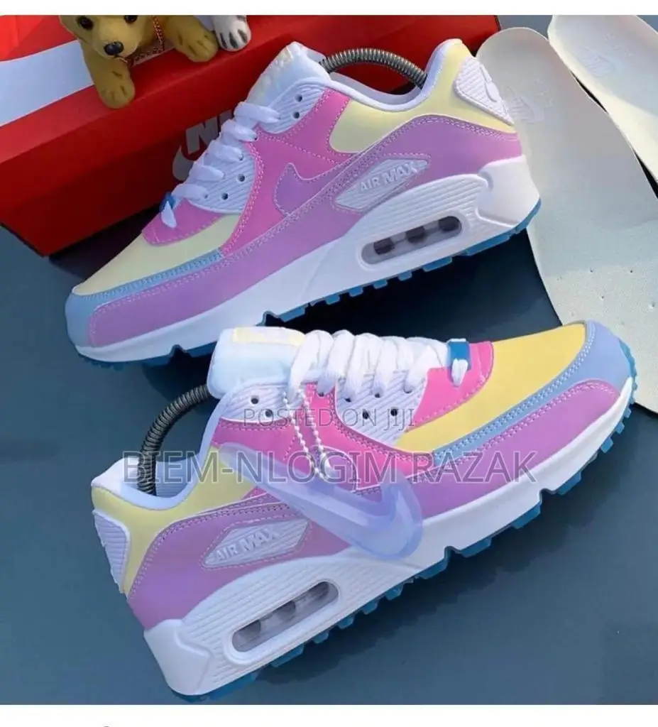 High Quality Reebok N Nike Air Sneakers Available In Stock