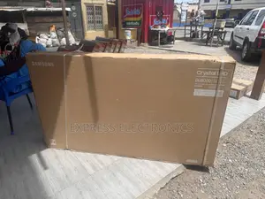 Tizen UHD Smart Samsung 65”Cu8000