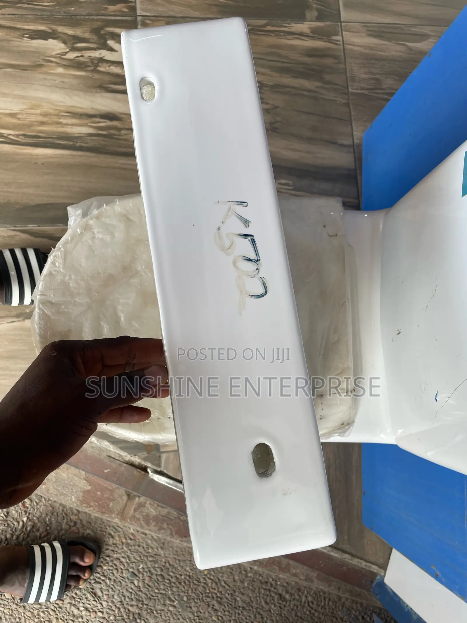 Luxury Floating Wash Hand Basin