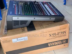 Yamaha Mgp16x Professional Compact Mixer