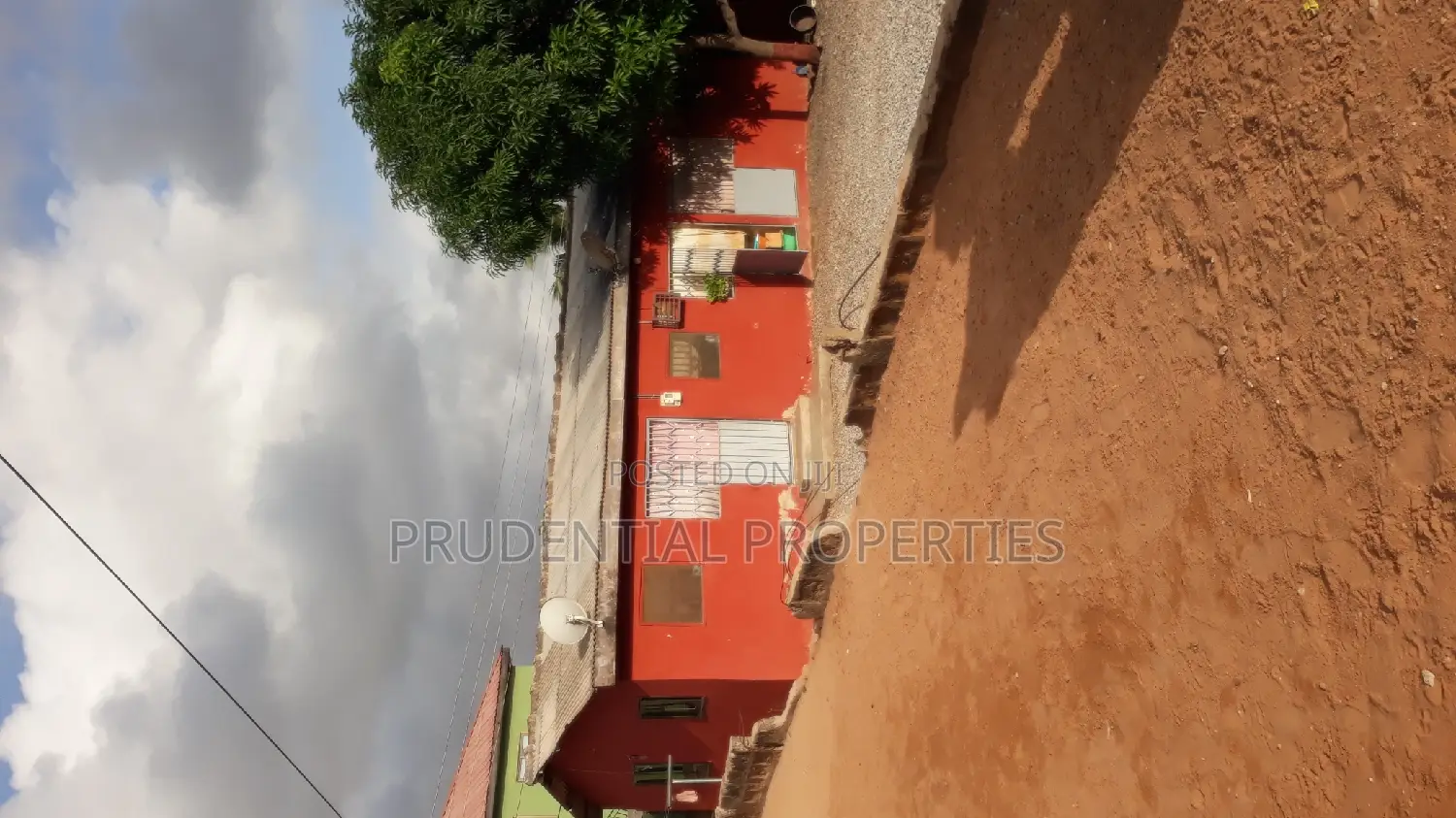 4bdrm House in Ablekuma for sale