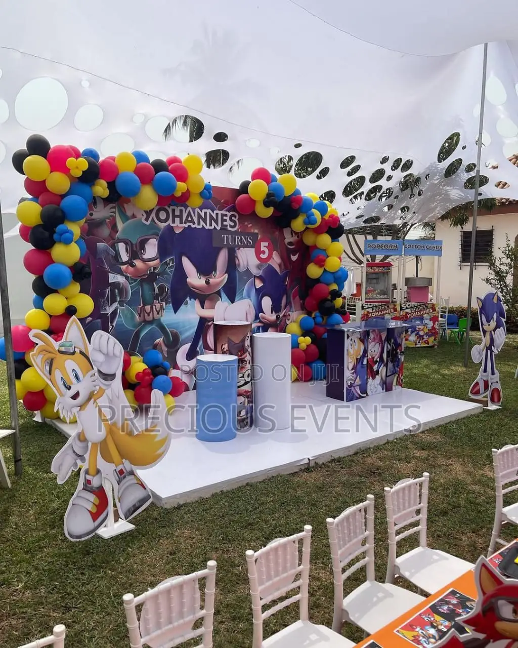 Outdoor Event Decorations
