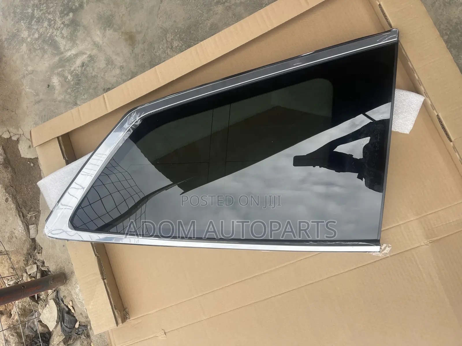 Honda Passport Pilot Body Vent Side Glass