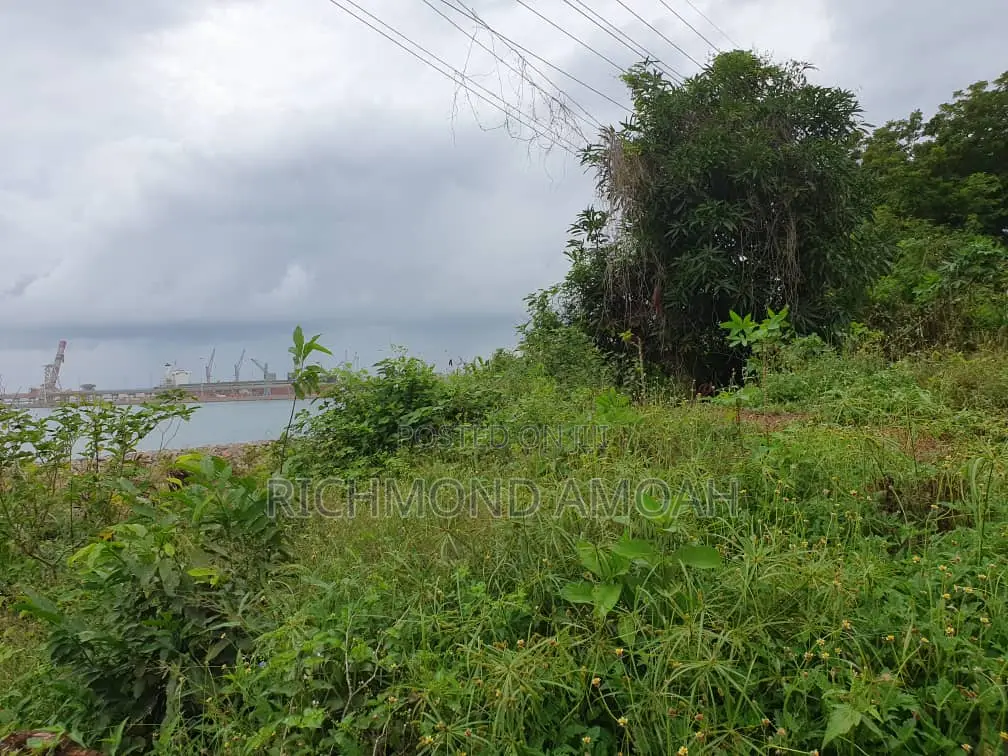 Half Plot for Sale at Apremdo Kingsbury