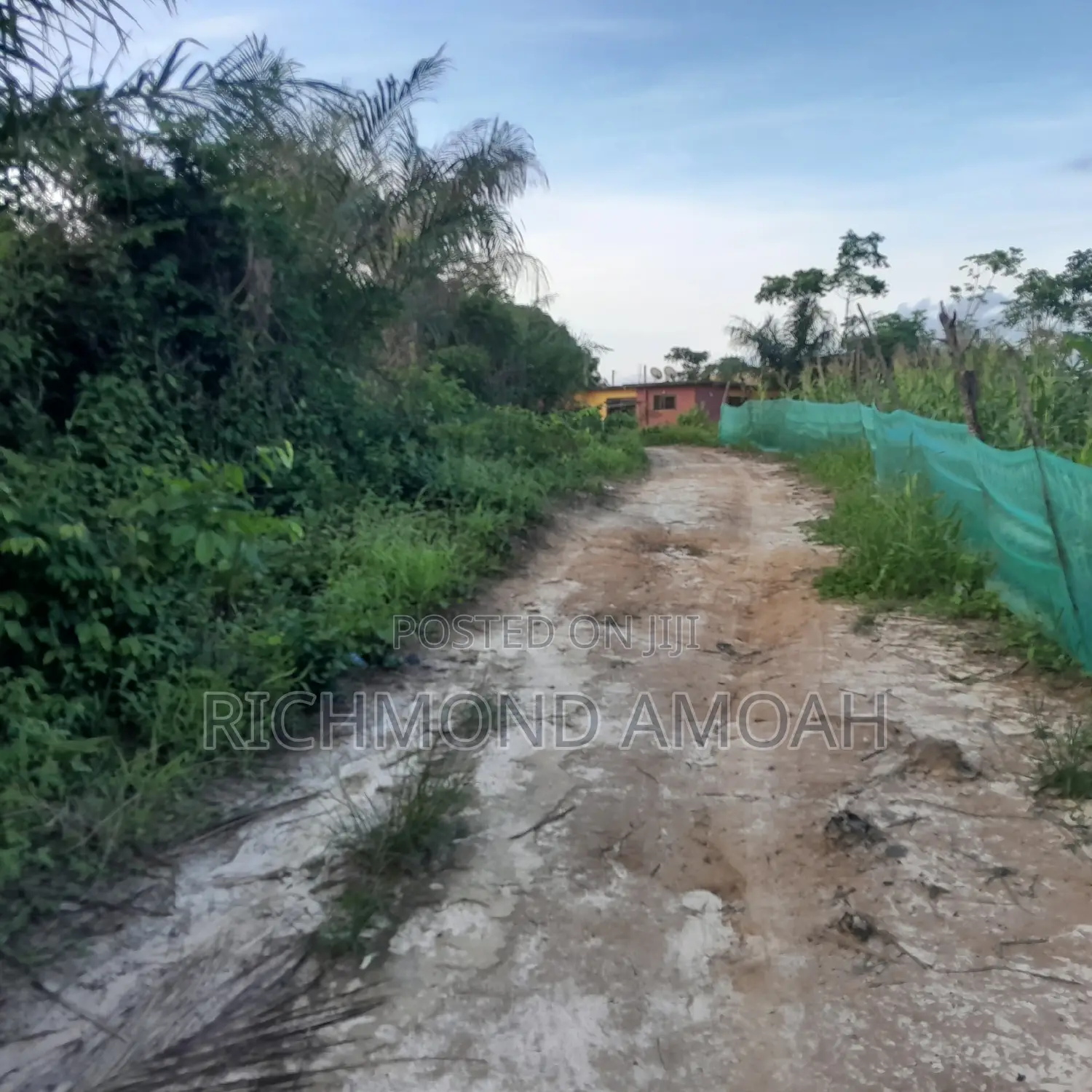 Full Plot for Sale at Apowa Skylimit Road