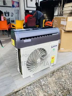 Elegant Black Pearl Split Type 2.0hp R410 Air Conditioner.