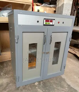 High Quality Incubator