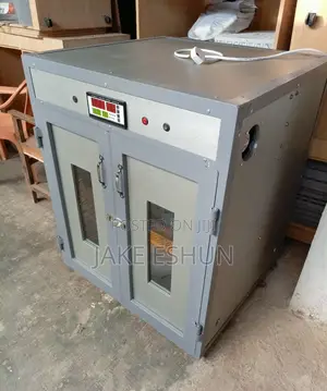 High Quality Incubator