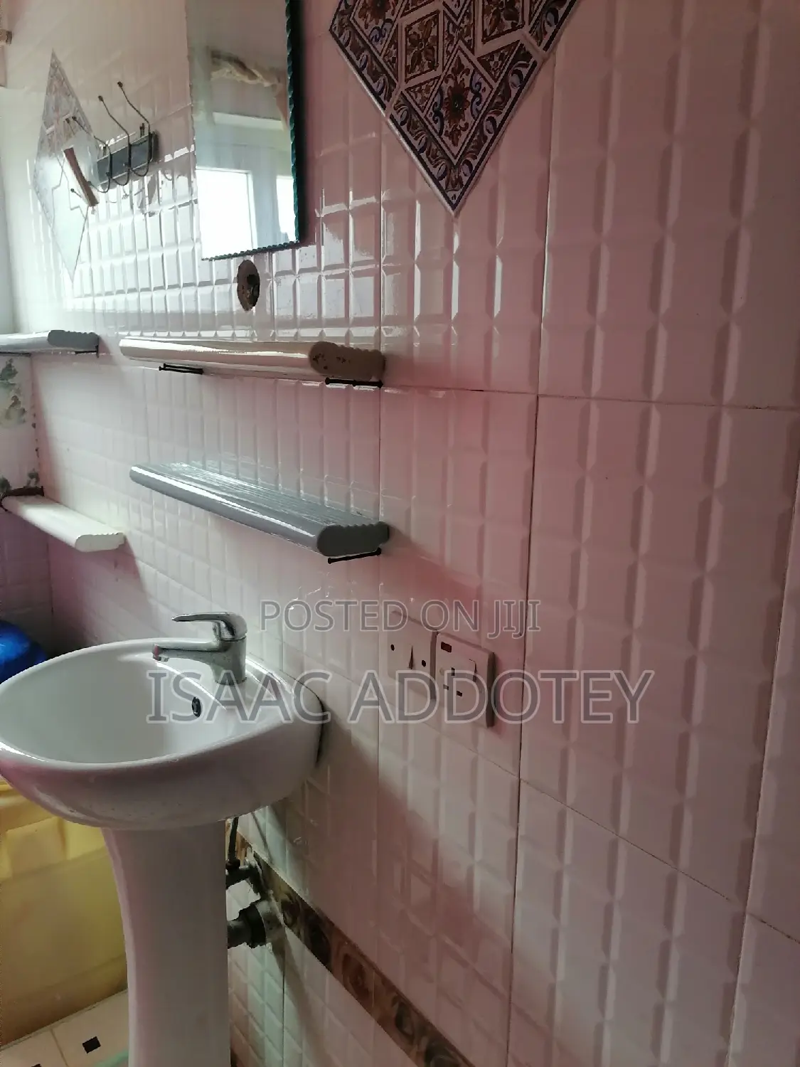 Furnished 1bdrm Apartment in Sakumono, Baatsona Total for rent