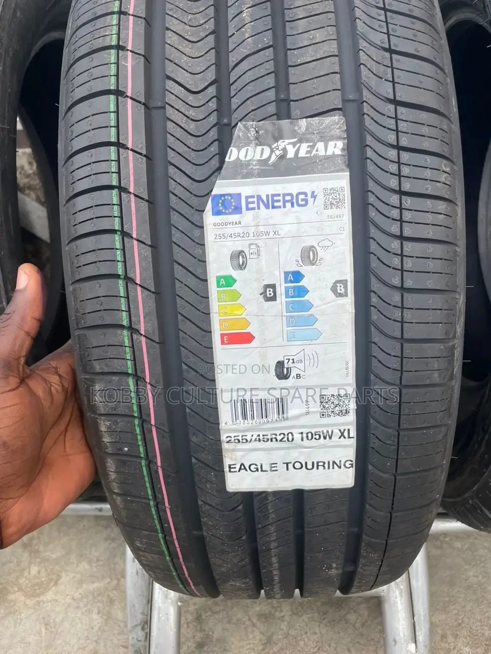 Original Dunlop 255/40r20 Tyres Available