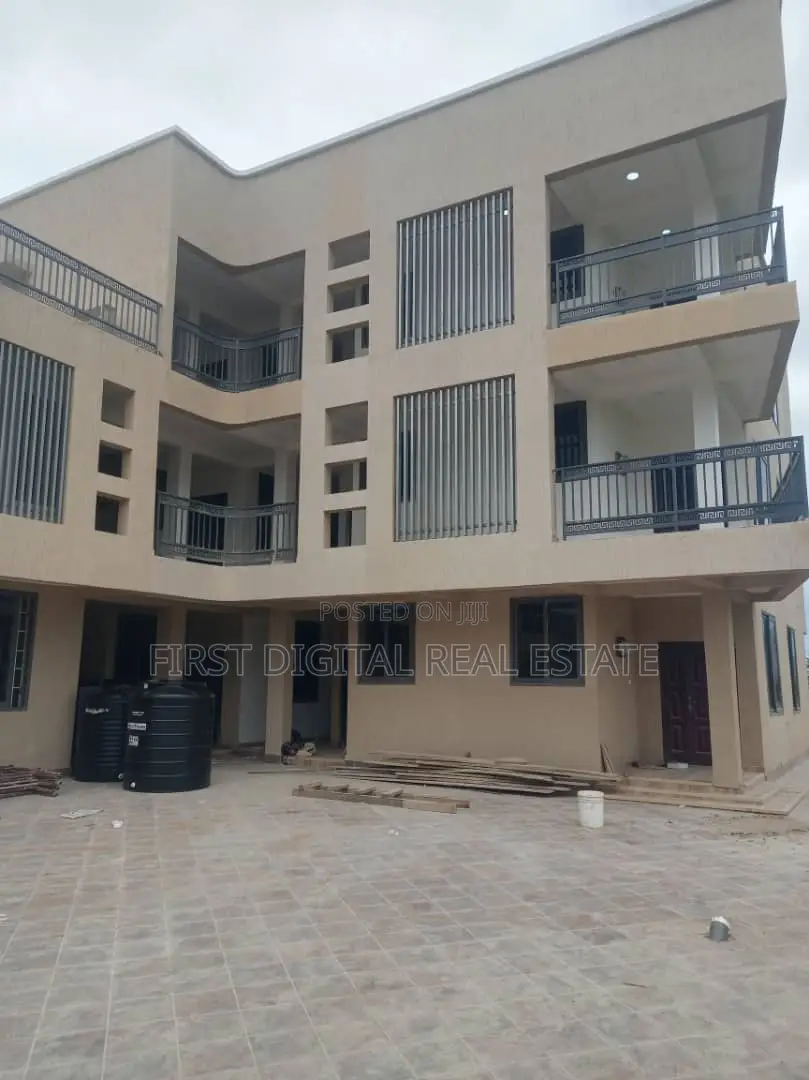 1bdrm Apartment in First Digital Real, Weija for rent