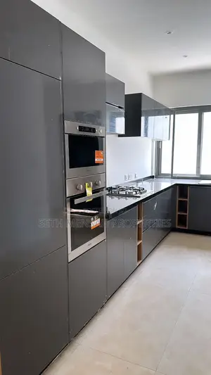 4bdrm Apartment in Accra, Tseaddo for sale