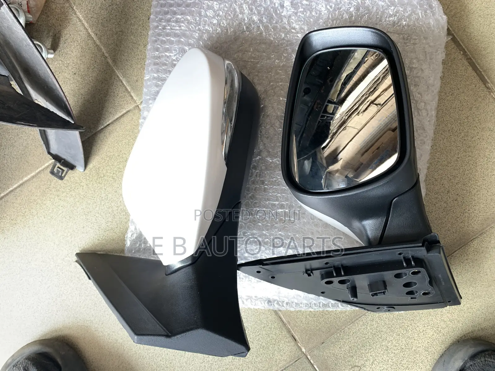 Accent 2012-2015 Side Mirrors With Light Pair