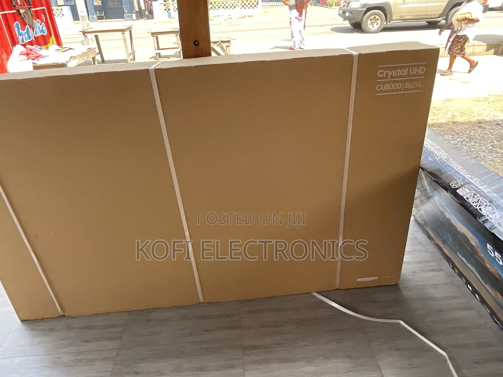 Crowd-Pleasing Features> Samsung 85 Crystal UHD Smart TV