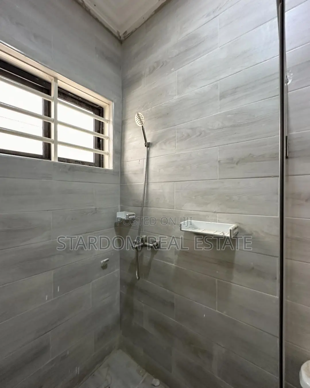 4bdrm Duplex in Spintex for sale