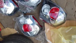 Pontiac Vibe 2009,2010,2011,2012,2013,2015 Tail Light Pair.
