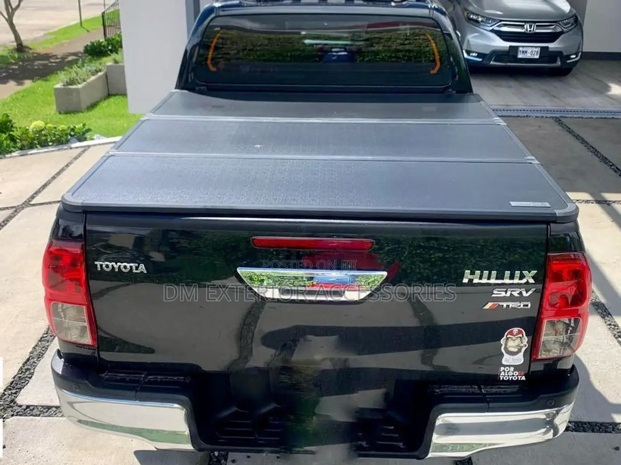 Toyota Hilux Bed/Bucket Cover Tri Fold Hard /Pick Up