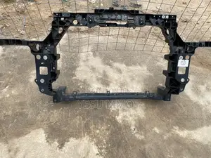 C-Rv Radiator Support