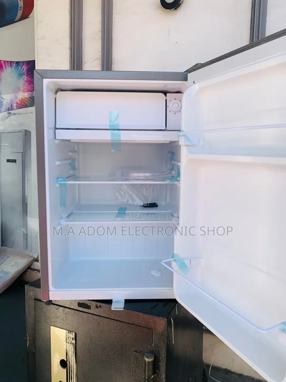 Fast Cooling Pearl 72ltr Bed Side Refrigerator Pf-091-28.
