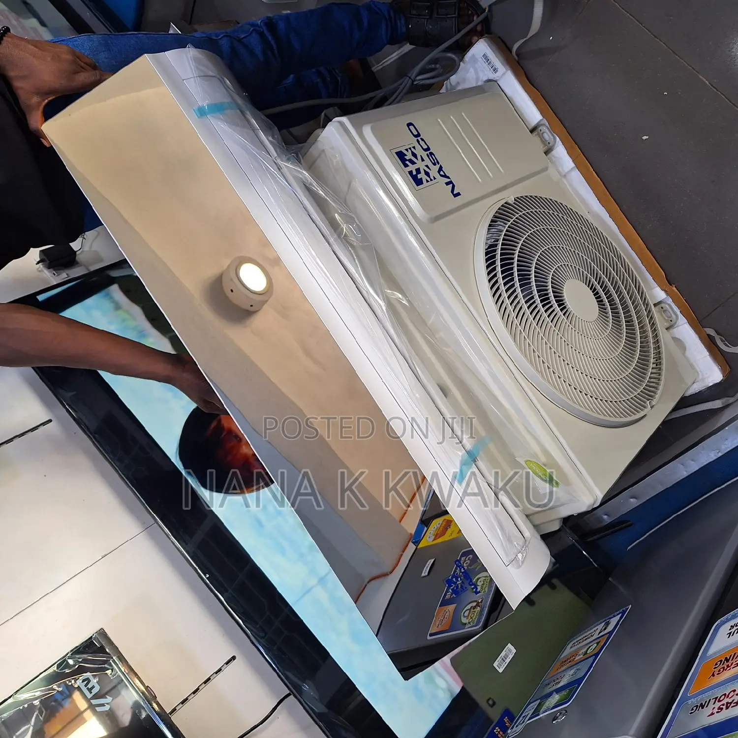 R410 Mirror Nasco 2.0hp Split Air Condition