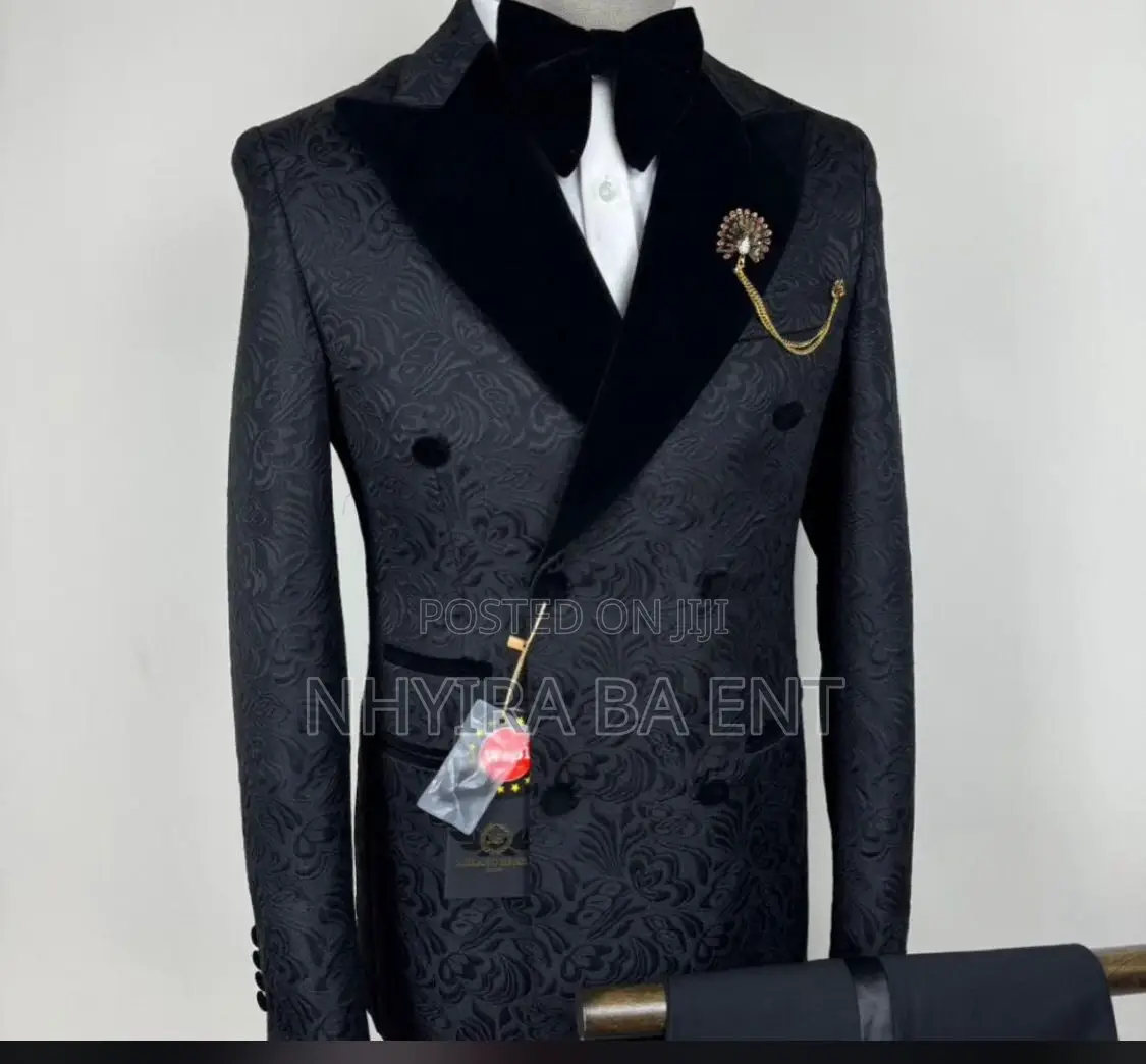 Daro Political Suit Available