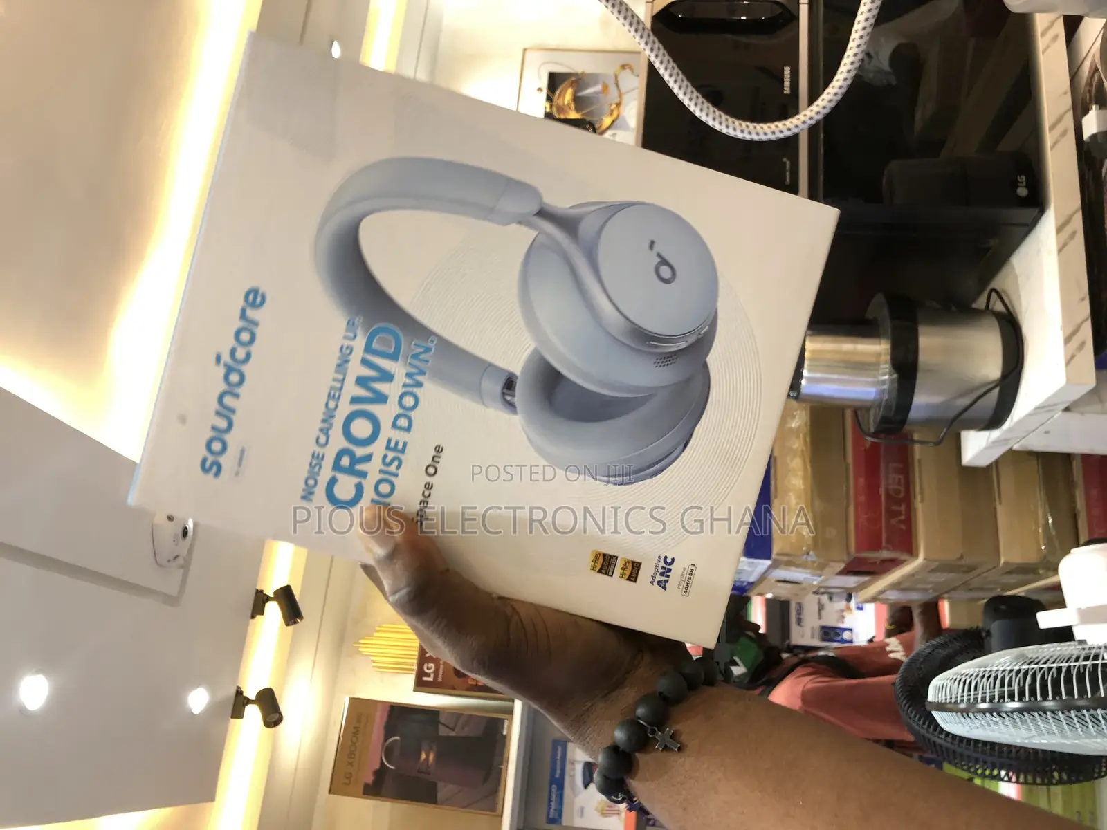 Classic Anker Soundcore Space One