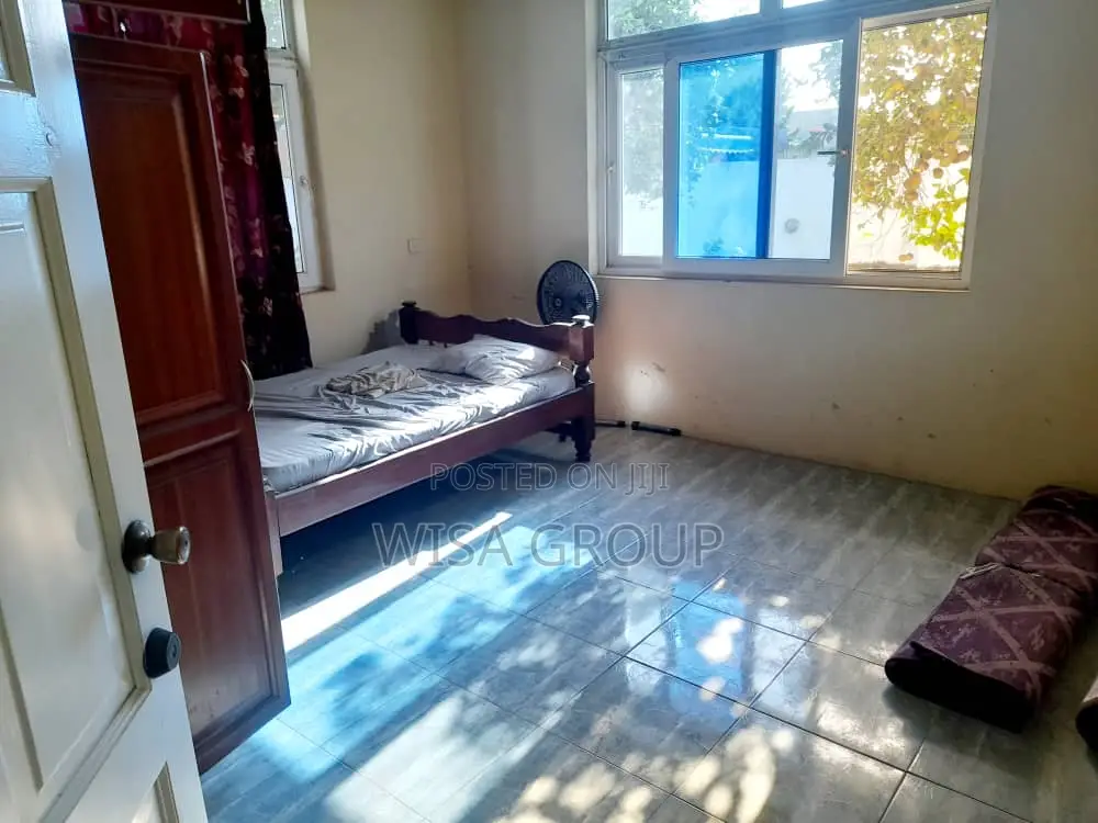 5bdrm House in Wisa Groups, Accra Metropolitan for rent