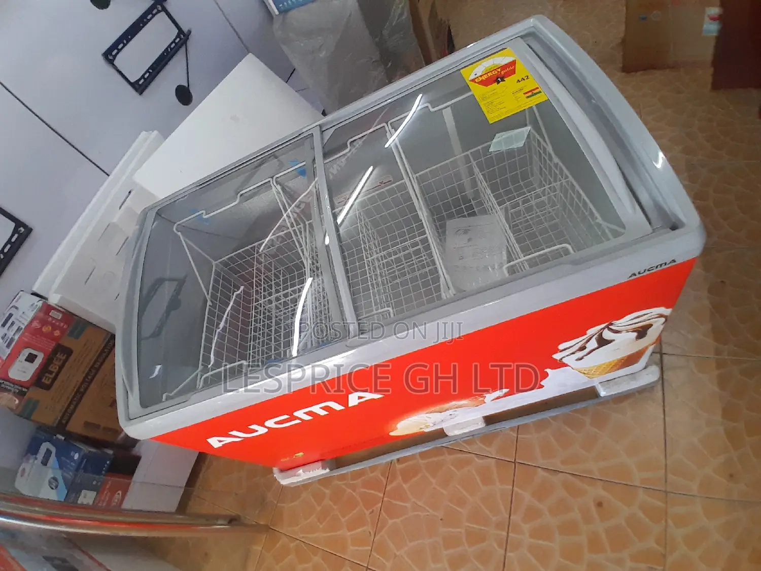 Aucma 330L Display Freezer.