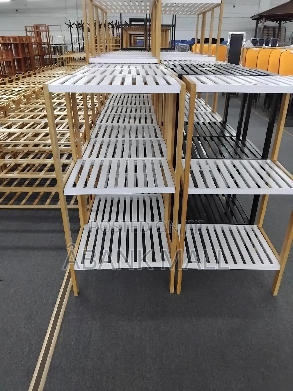3 Layers Commodity Shelf