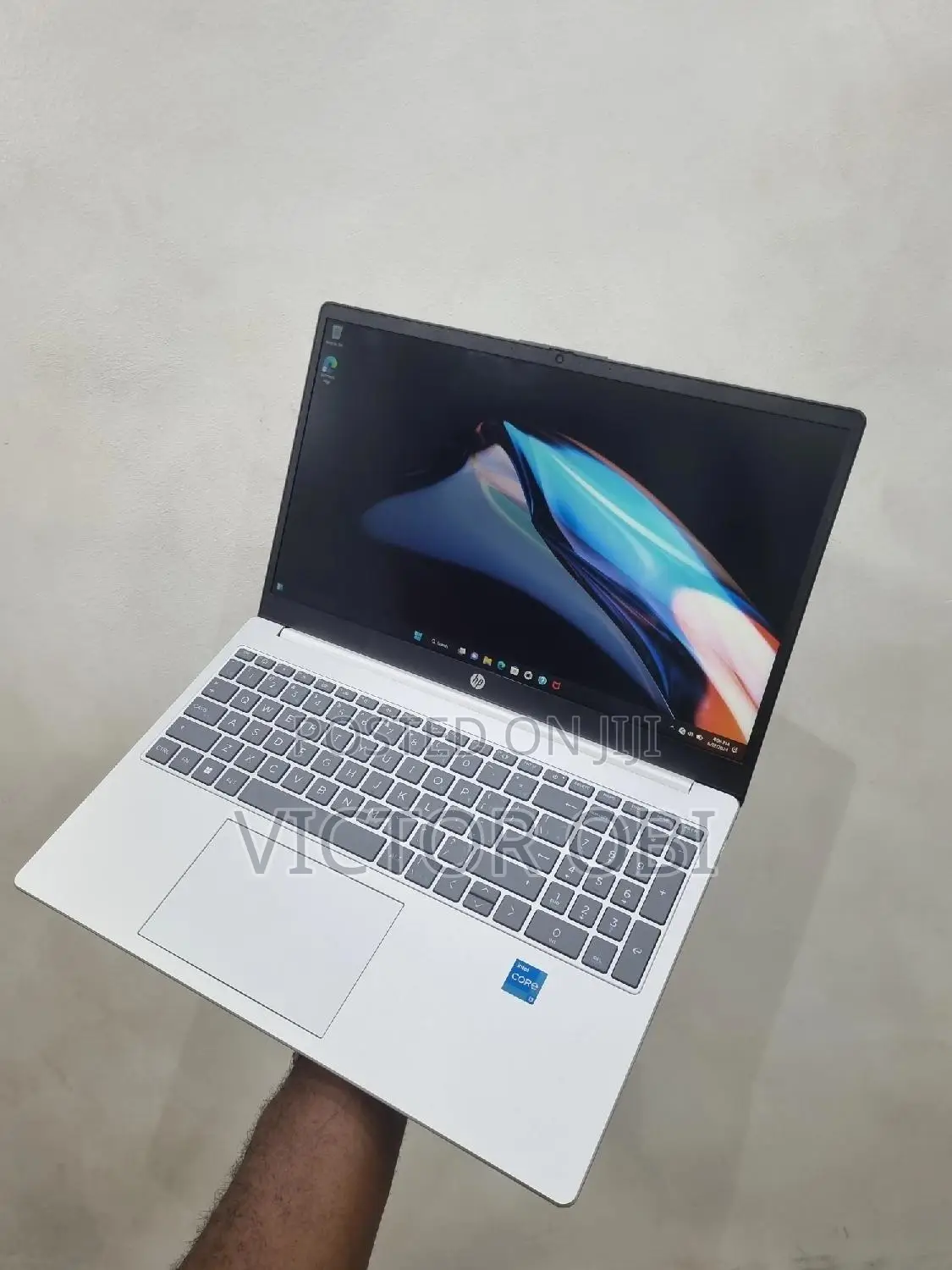Laptop HP 15-Da2933nia 8GB Intel Core I3 SSD 256GB