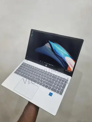 Laptop HP 15-Da2933nia 8GB Intel Core I3 SSD 256GB