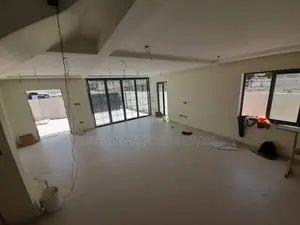 4bdrm House in Accra, Airport Residential Area for sale