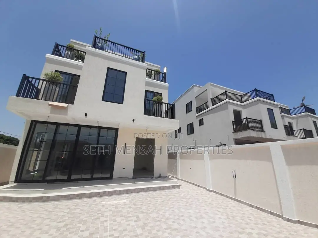 4bdrm House in Accra, Airport Residential Area for sale