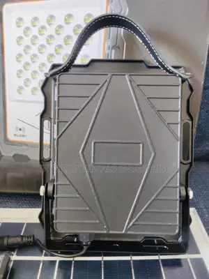 100w Solar Flood Light (Transformer)