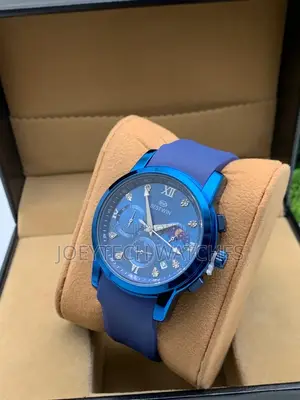 Photo - Bestwin Rubber Strap Chronograph Is Watch