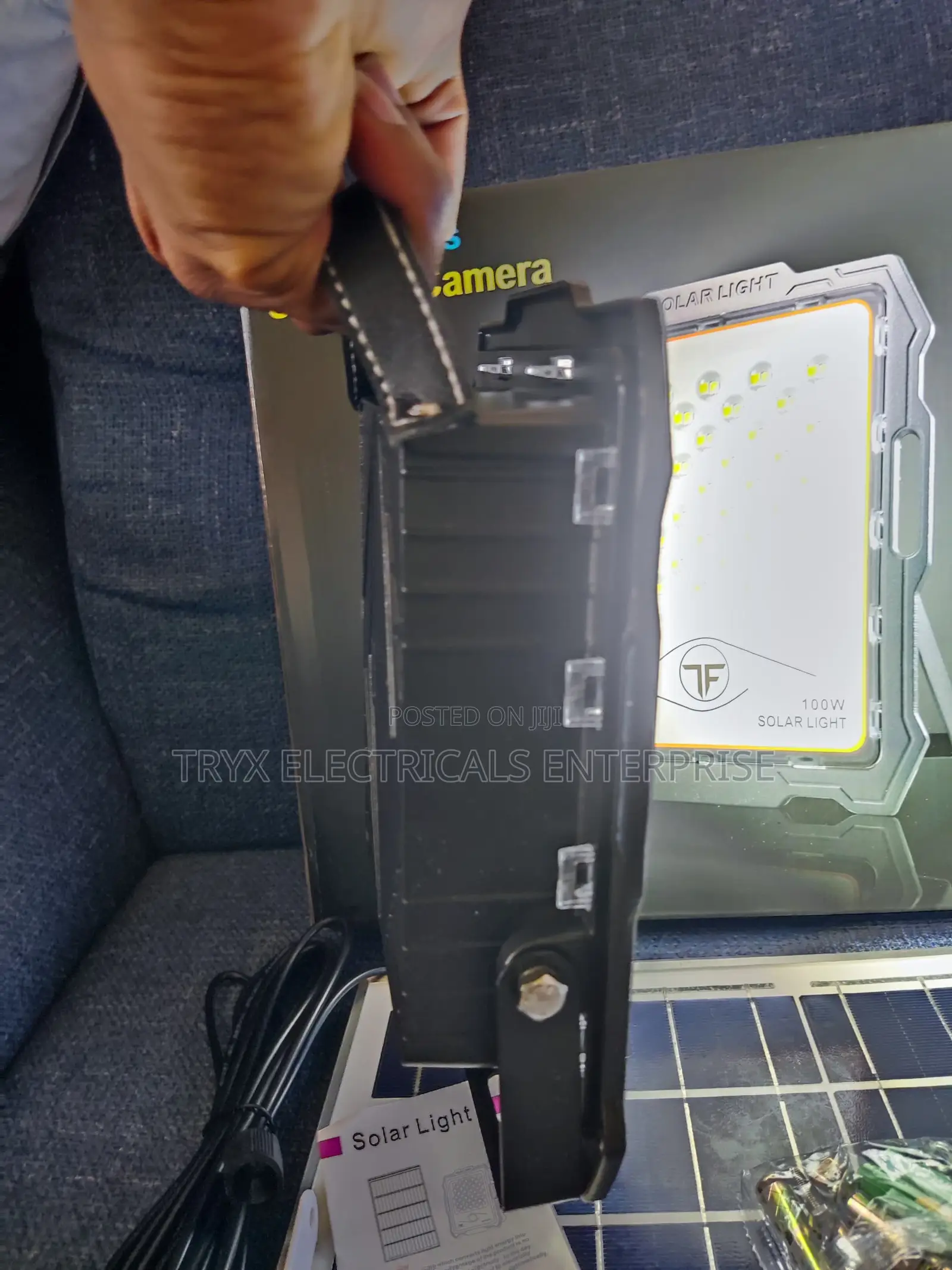 100w Solar Flood Light (Transformer)
