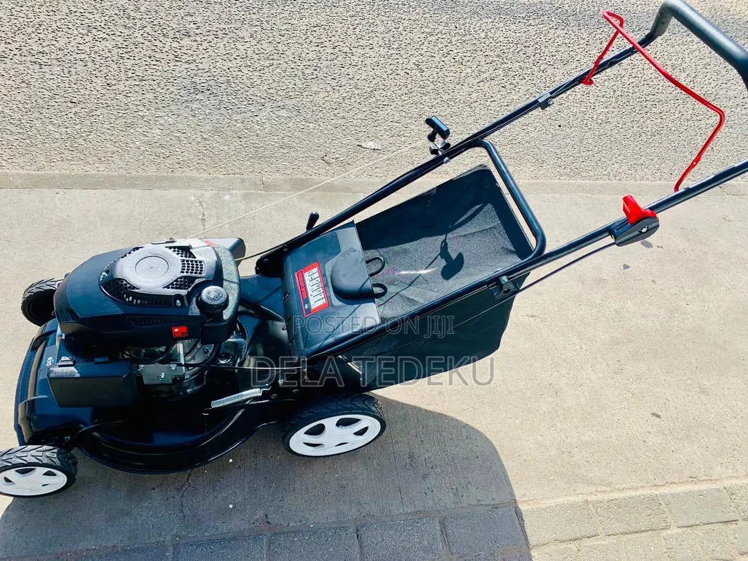 5.5hp , 20 Inches, 143cc, Lawn Mower, at Caprice B
