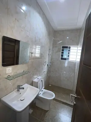 3bdrm House in Skm, Ablekuma for sale
